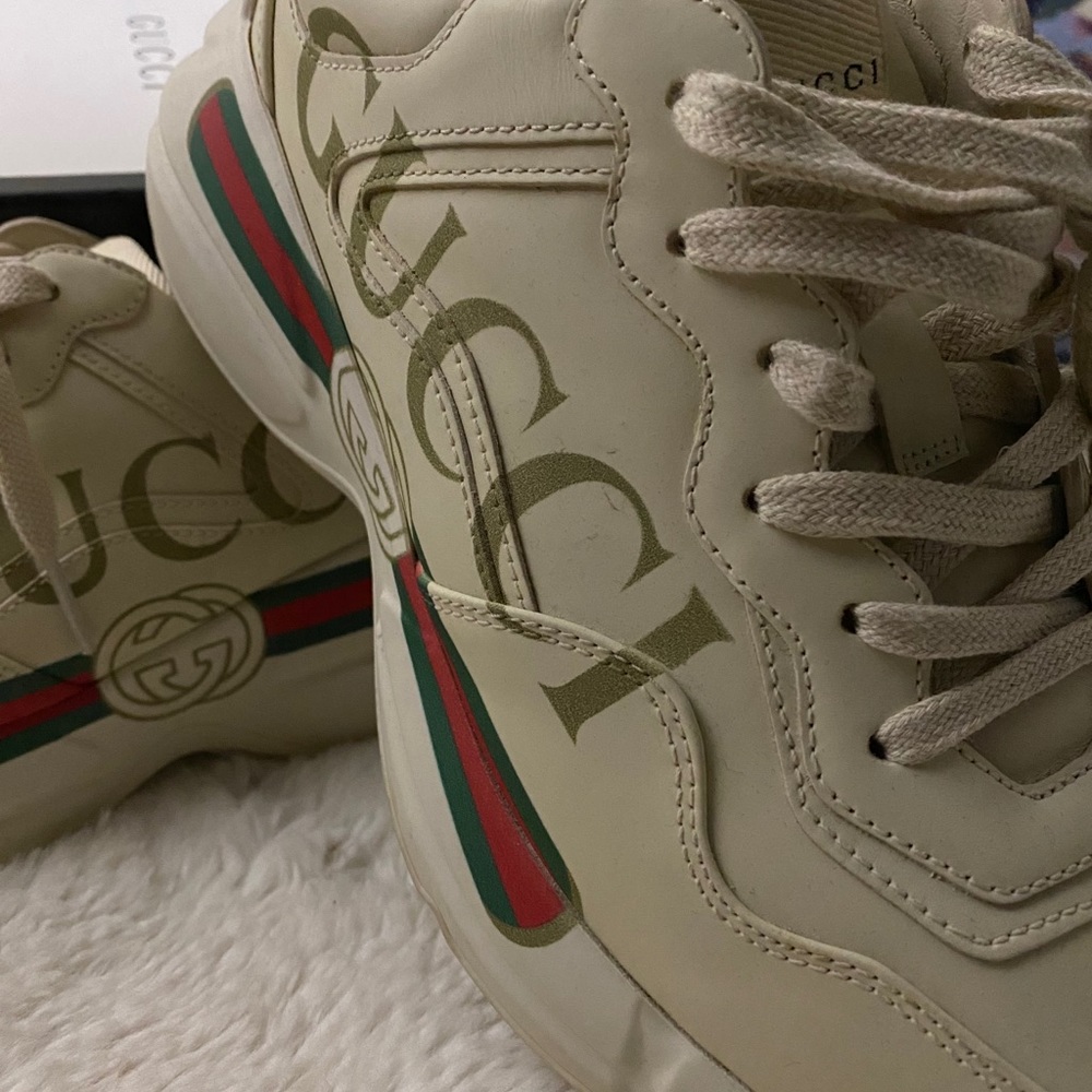 Gucci shoes - Picture 2 of 4